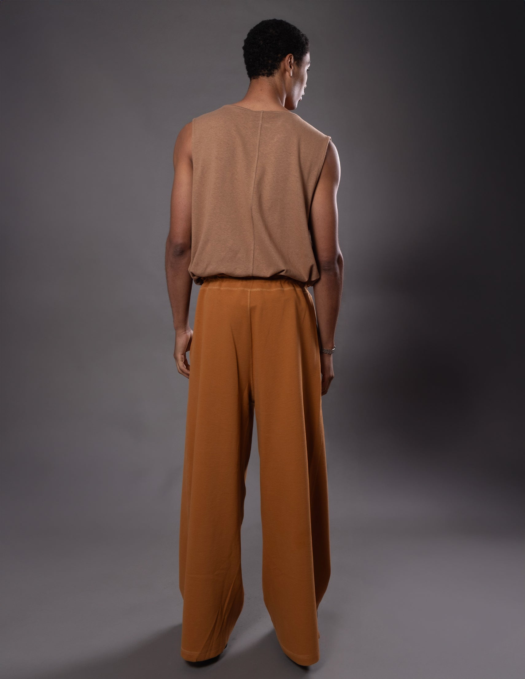 CALÇA MÁRIO V2 OCRE