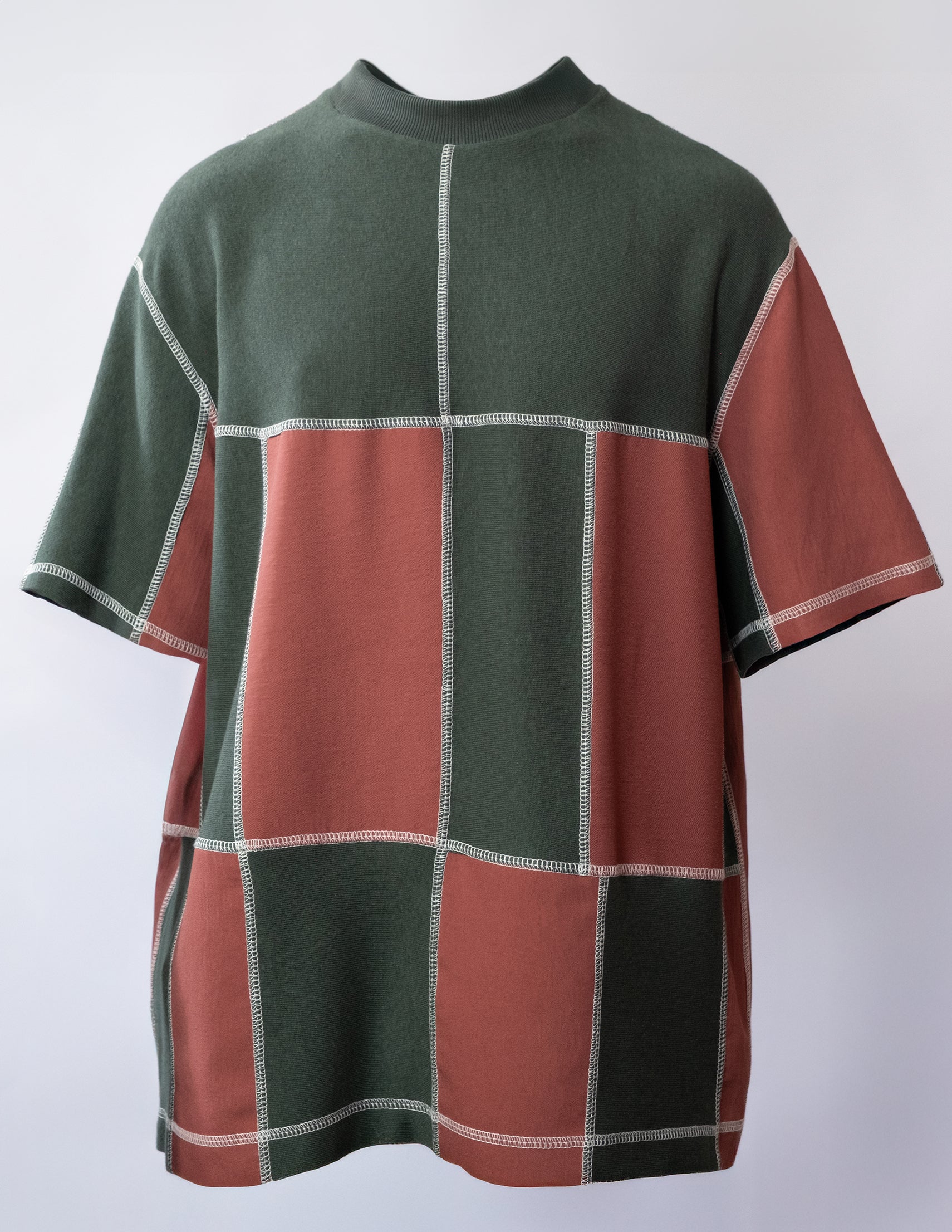 T-SHIRT JOÃO PATCHWORK
