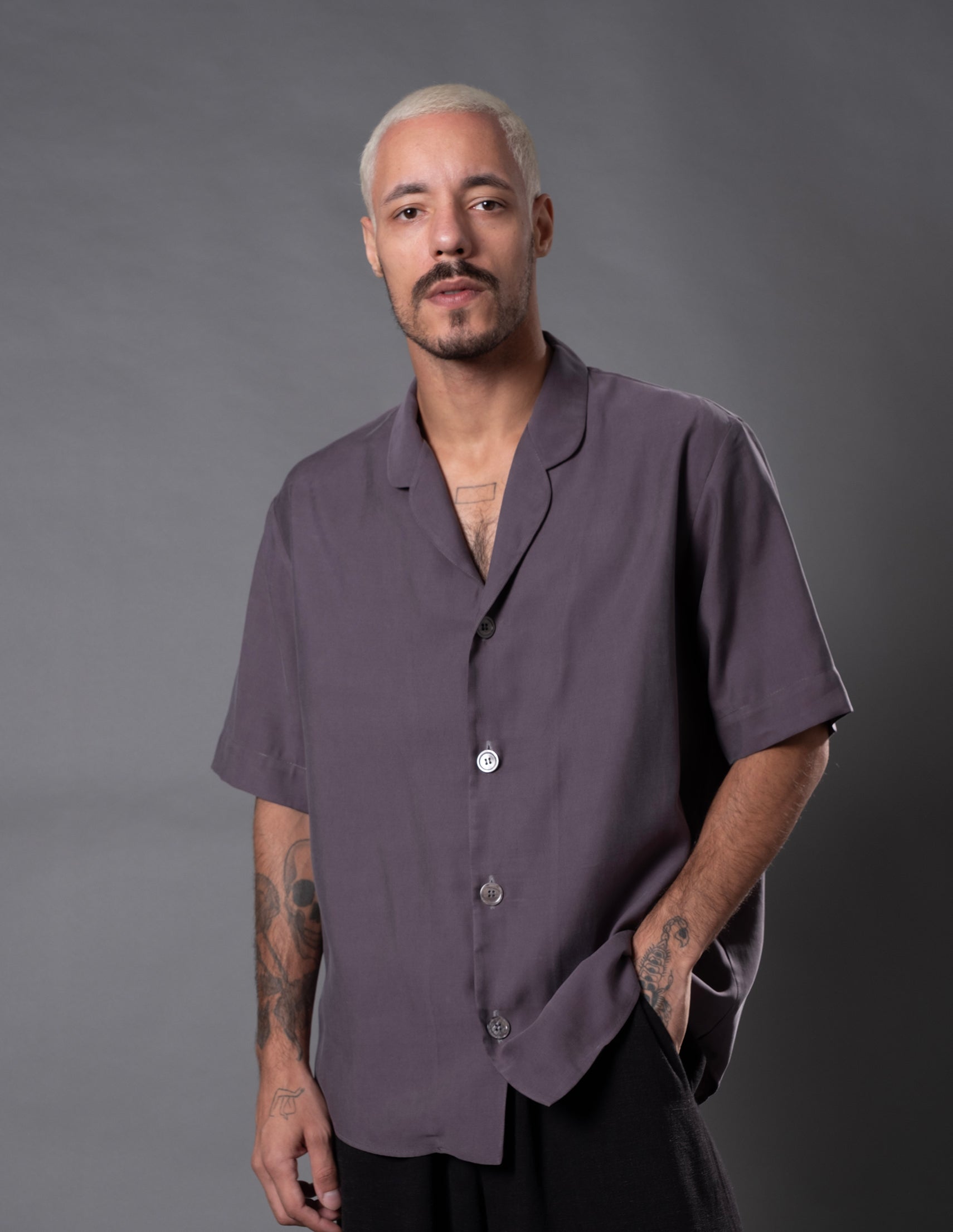 CAMISA PREA FUME