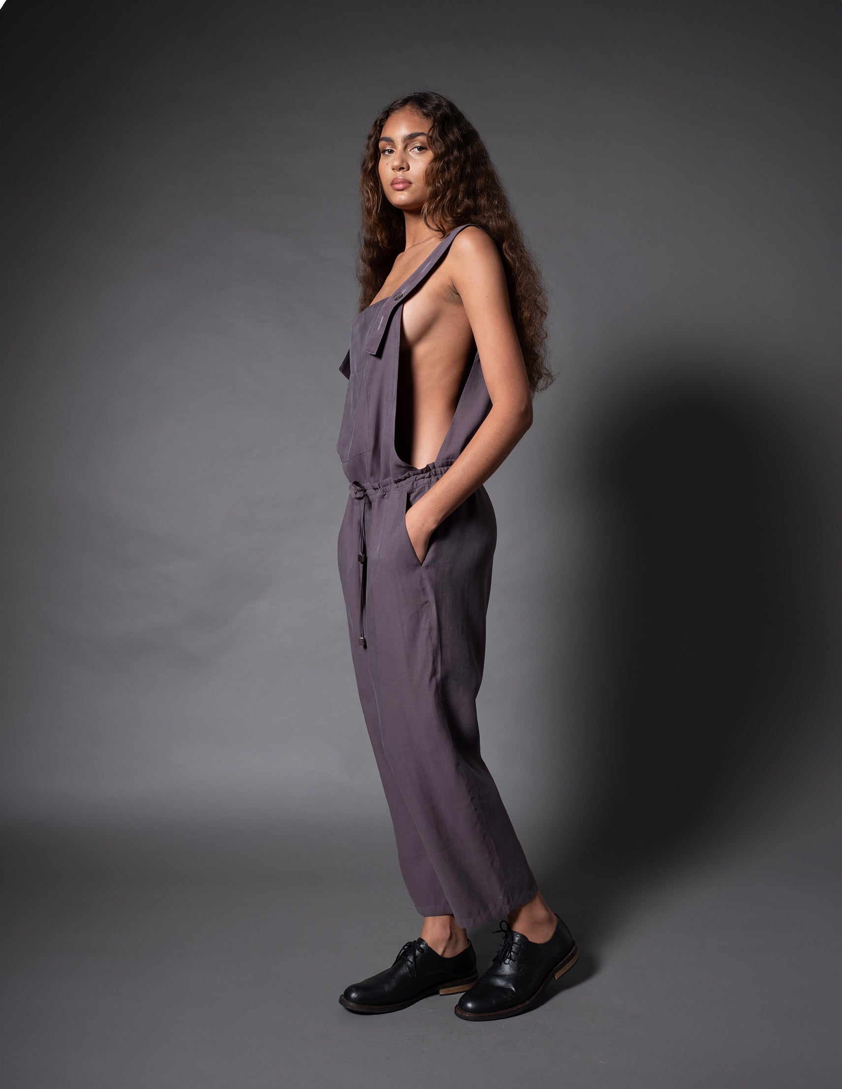 JARDINEIRA GLOBO FUME