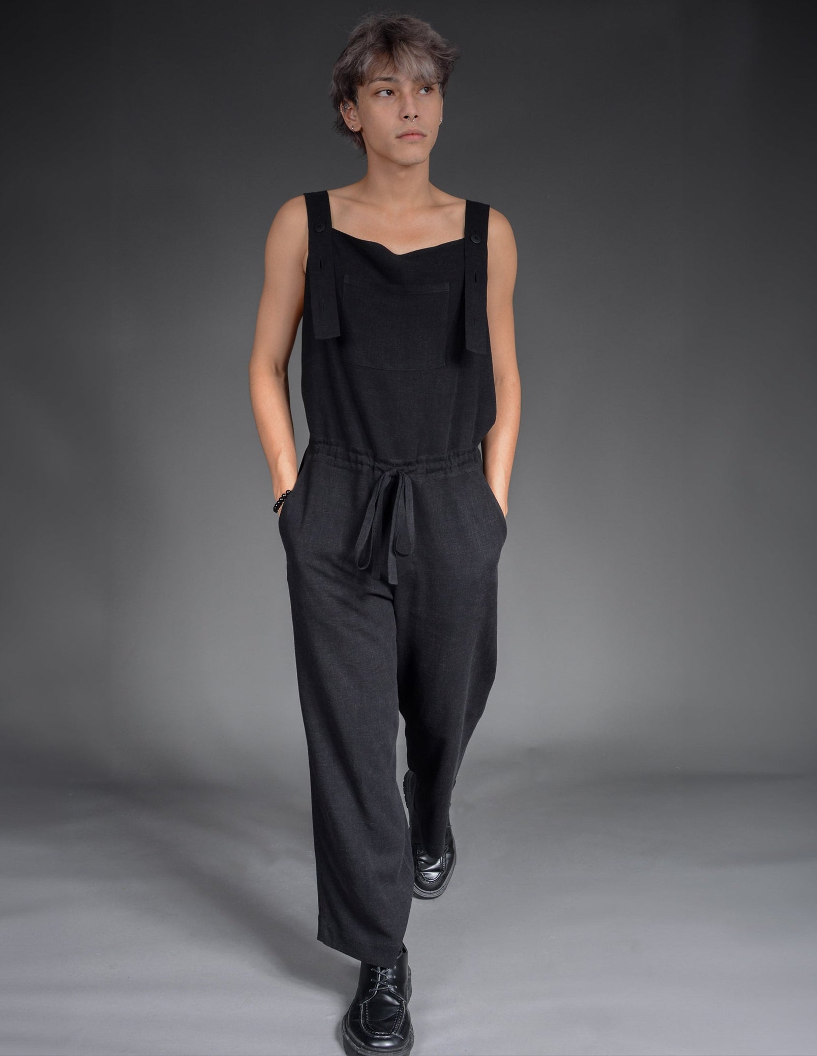 JARDINEIRA GLOBO PRETA