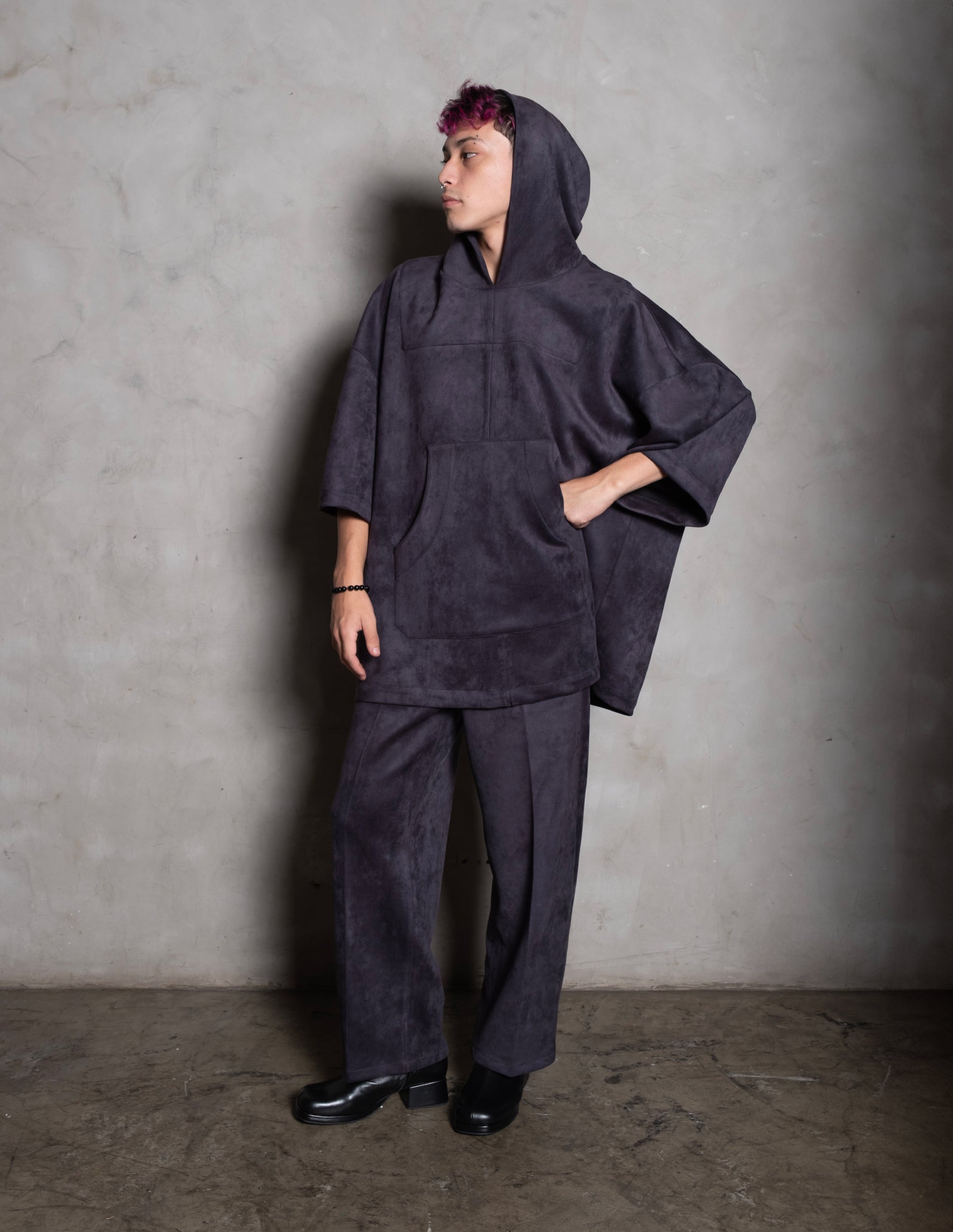 BLUSÃO CANGURU SUEDE AZUL MARINHO