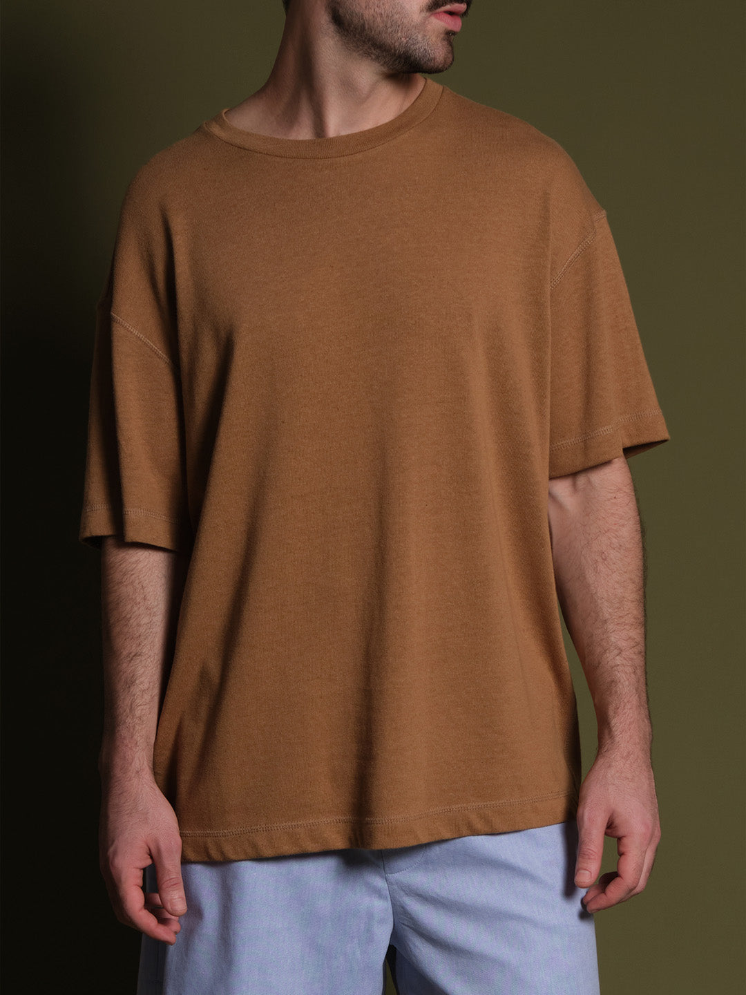 T-SHIRT JOÃO MARROM